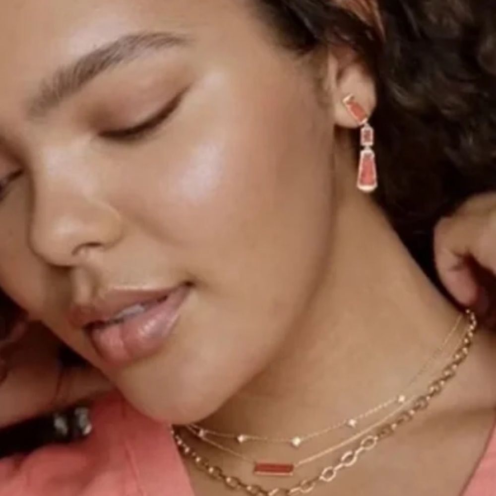 NWT New Kendra Scott Pink Dichroic Glass Sparkly Serena Linear Gold Earrings